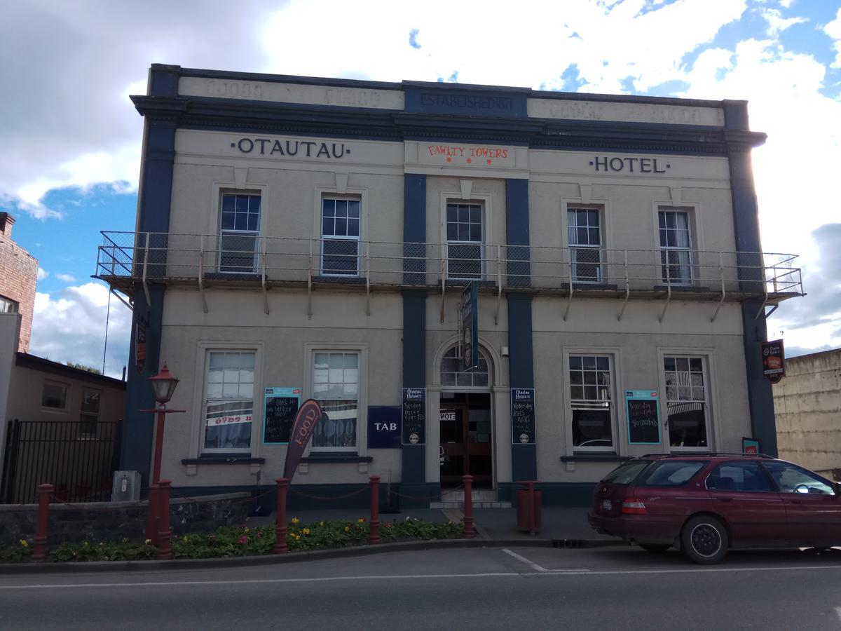 Otautau Hotel Екстер'єр фото